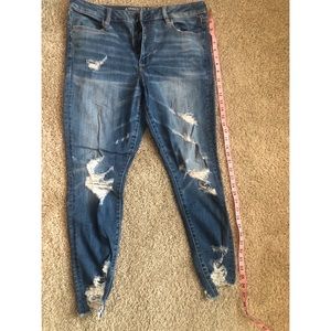 AMERICAN EAGLE HI RISE JEGGING DISTRESSED SIZE 14